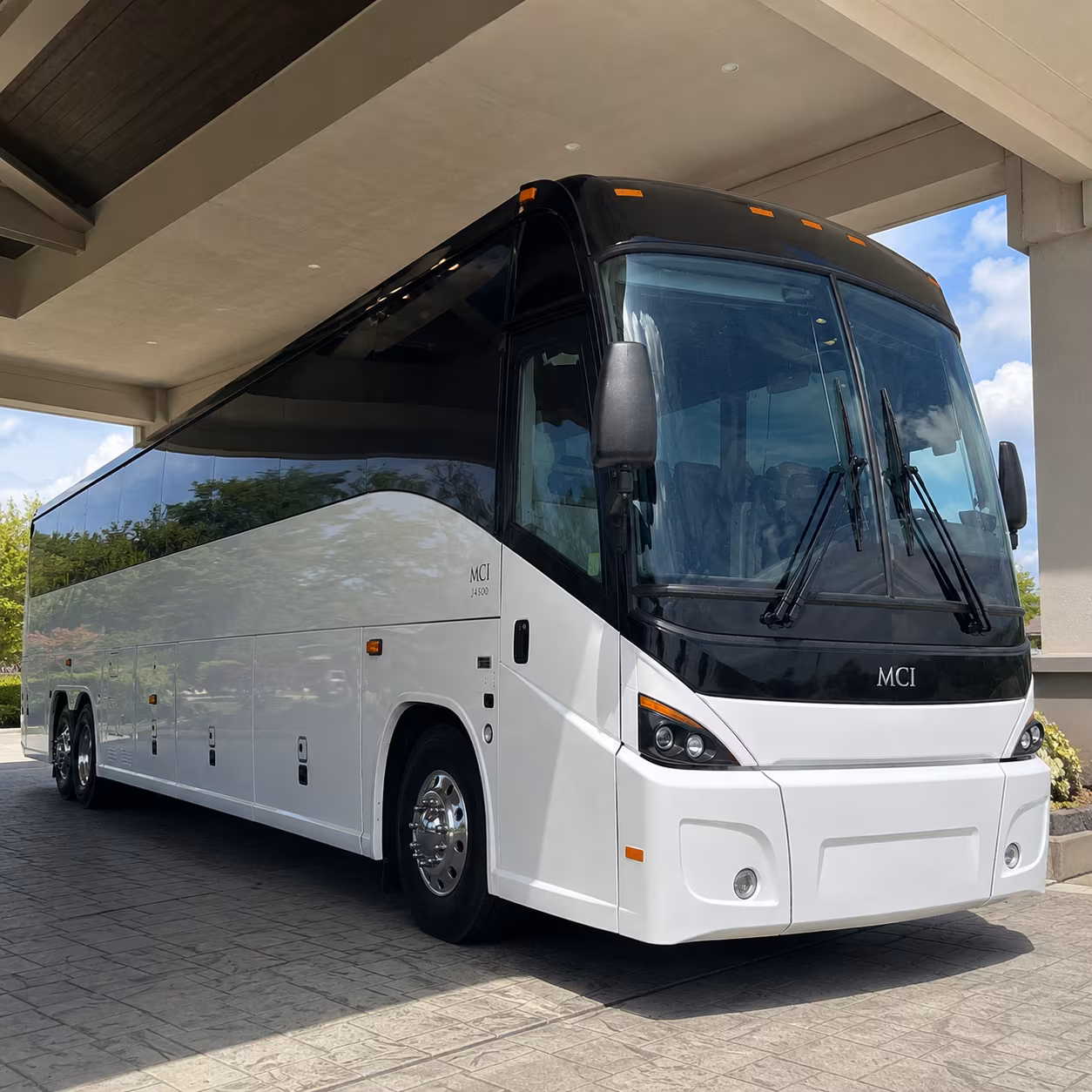 private charter buses for layovers in hayward